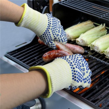 heat protection glove for grill & oven from Nomex fire-resistant aramid