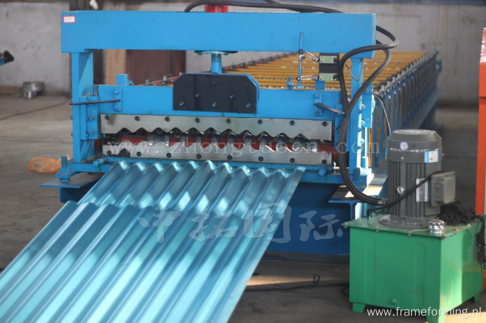 Steel good appearance corrugated sheet roll forming machine