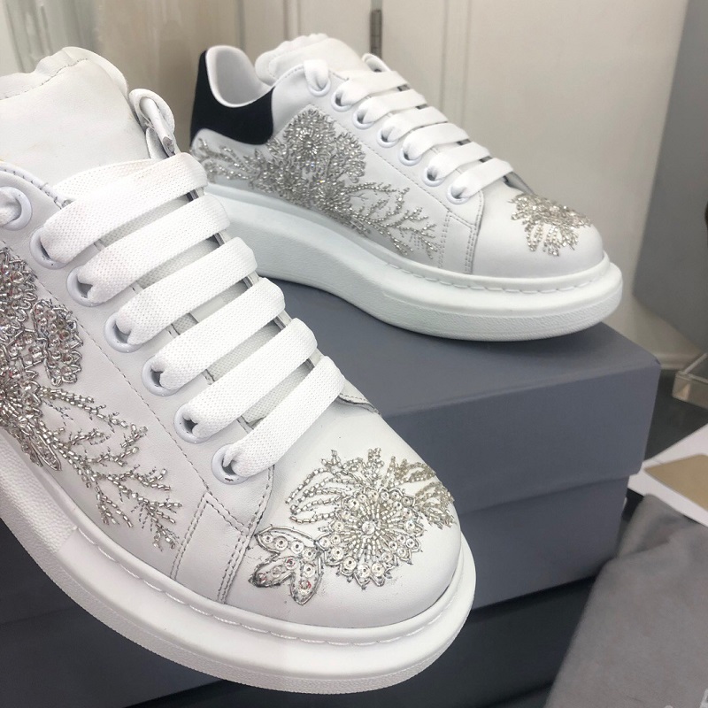 Leather Shoes Embroidery