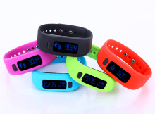 Silicone Fitness Activity Tracker bluetooth vibrating bracelet smart bluetooth watch