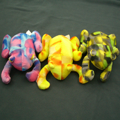 plush frogs