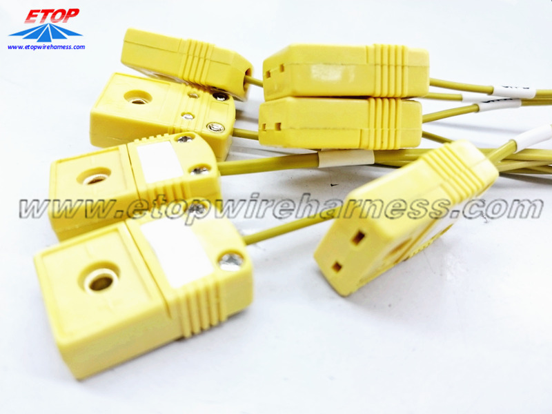 MX150 mini-thermocouple connector ကိုချိတ်ပိတ်ထားသည်