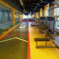 Gymclub met rubberen mat met PVC -vloeren