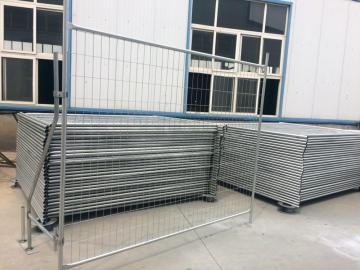 Temporary remove fence for street