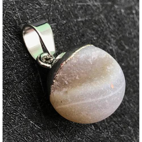 Natural opening smile agate crystal crystal sand bead stone pendant men and women DIY necklace jewelry making