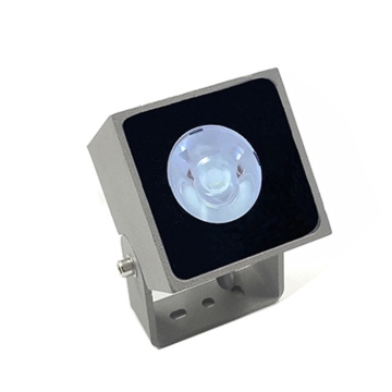 LED flood light with protective glass