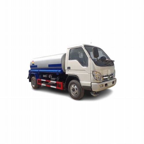 4*2 type 120hp~140hp water truck 5000 liter