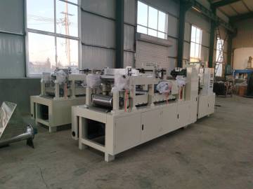 Fully automatic SMC production equipment