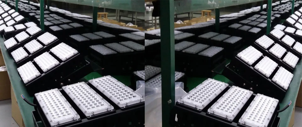 100W 150W 200W SMD LED Flood Light for Stadium Lighting