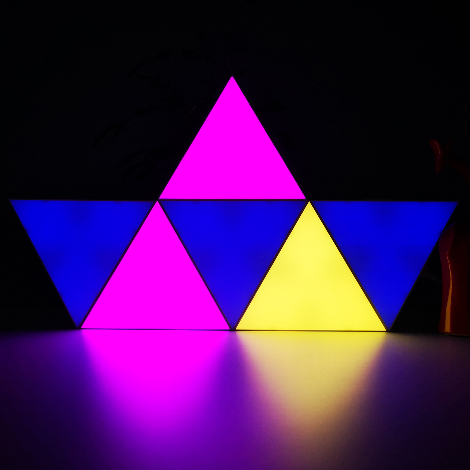 DIY Smart Phone APP Control Dimming RGB Color Triangle Splicing Modular Panels Night Light Lamp for Home Decor