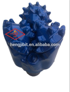 IADC 244 steel tooth bit medium hard with hard streaks