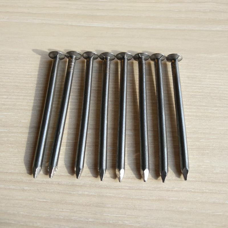 COMMON NAIL