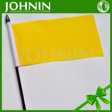 wholesales high quality black plastic pole cheap price polyester yellow flag lines