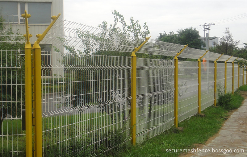 bend wire mesh fence