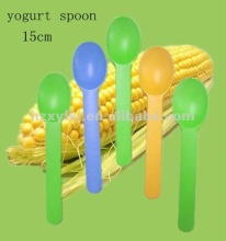 plastic disposable icecream spoons