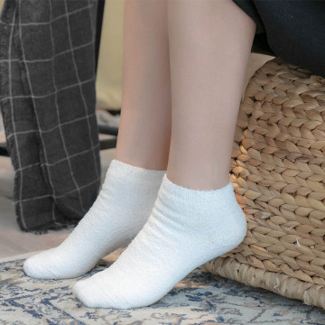 Mujer de alta calidad de bambú / algodón anit resbalón calcetines invisibles