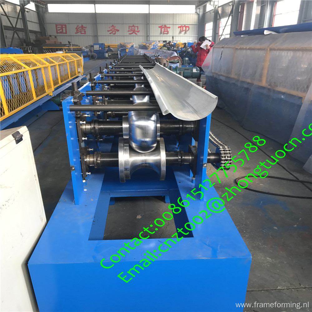 Aluminum rain gutter roll forming making machine