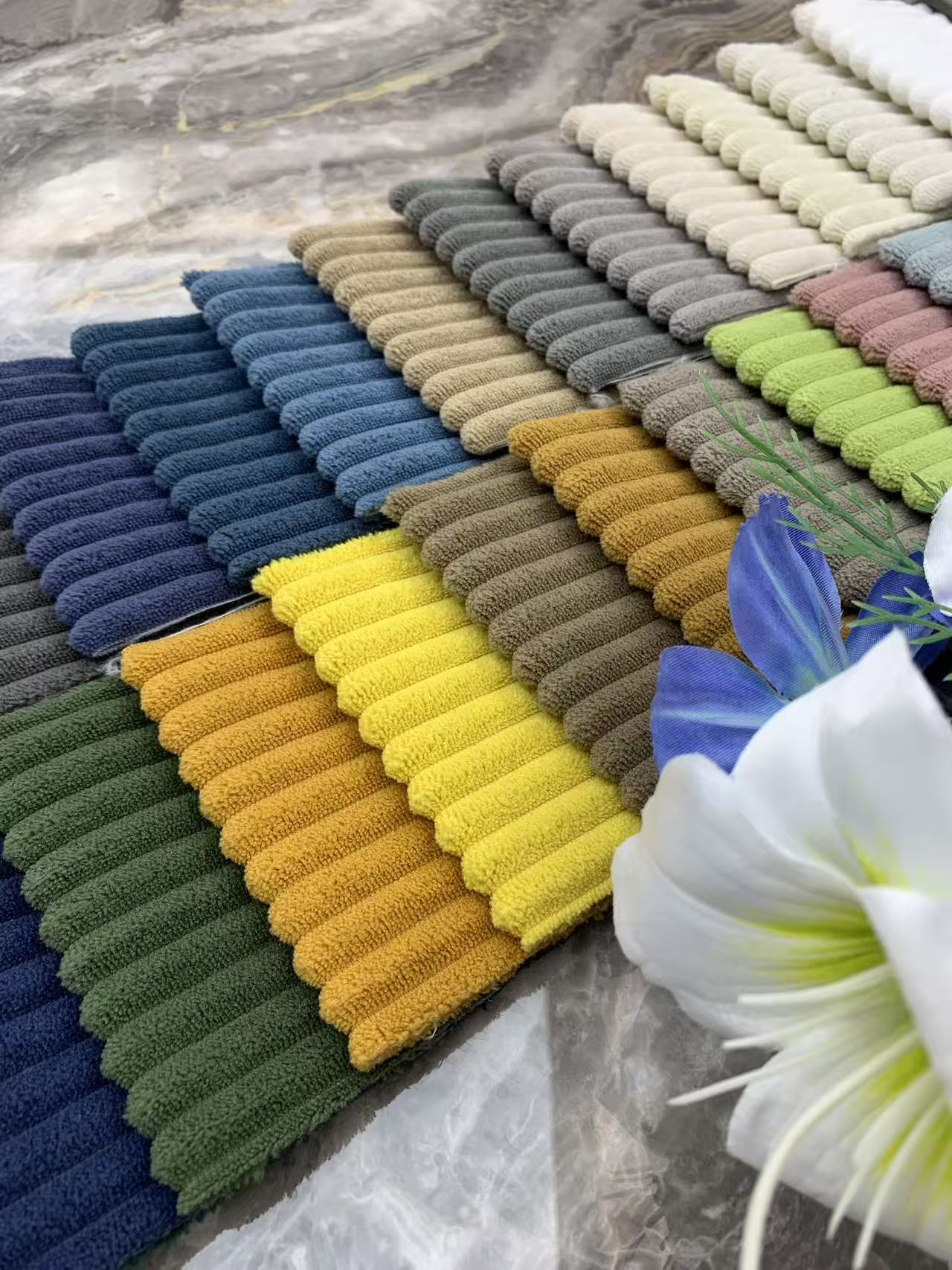 সোফা জন্য নরম কর্ডুরয় ফ্যাব্রিক Soft Corduroy Fabric for Sofa