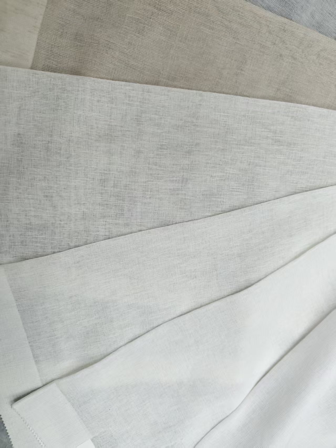 בד שקוף sheer fabric