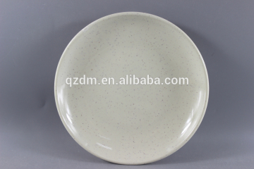 Rimless round melamine plate