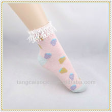 Fancy women hand knit socks for flats