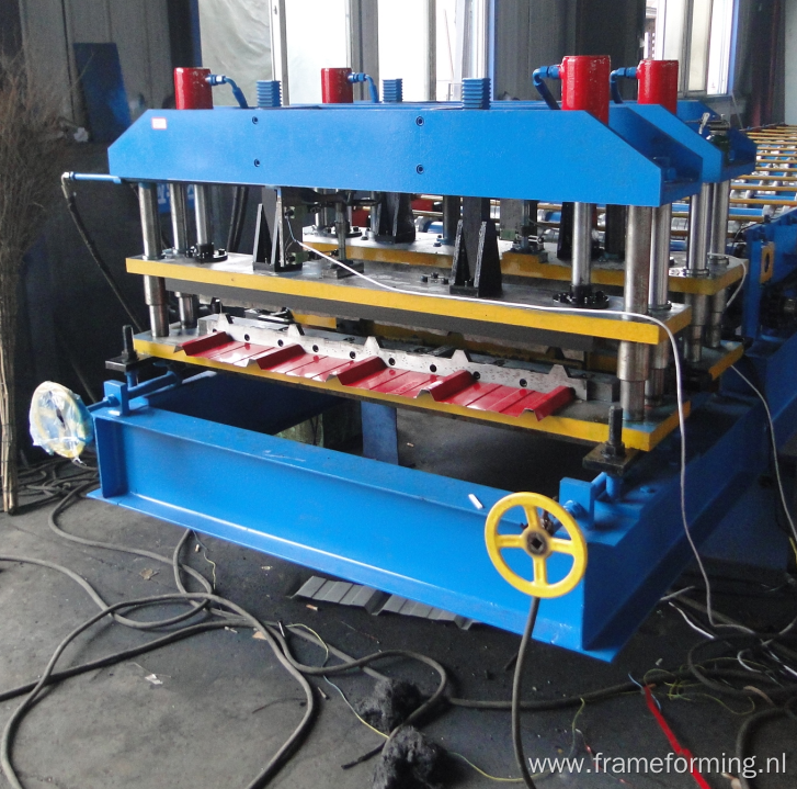 Automatic Color Steel Tile Making Machine Concrete