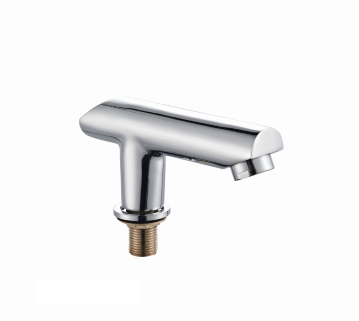 Manufacturer Deck Mounted brass long spout bathtub faucet mixer shower faucets