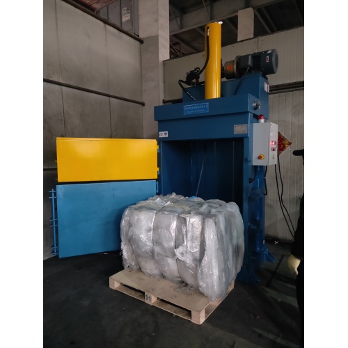 Vertical hydraulic baling machine for sale