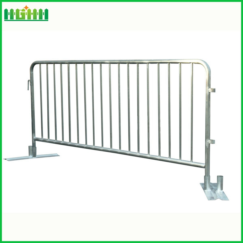 Crowd Control Barriers for pedestrian control