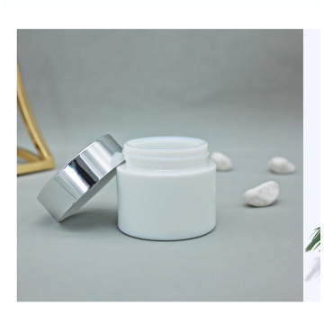 Glass Jar for Cream Packaging with Silver Cap