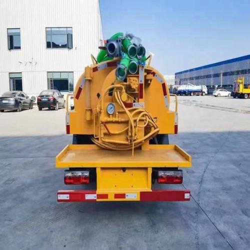 Dongfeng 4X2 2CBM Vacuum Sewage Suction Truck price