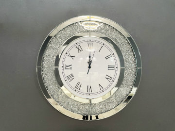 Round crushed diamond Clock
