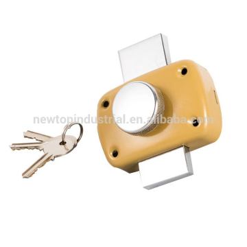 Safe and reliable brass rim door lock