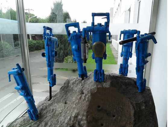 Perforadora de roca Rock drilling machine