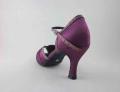 女性のための紫色のサテンのサルサの靴