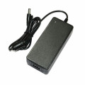 AC 100-240V 50/60Hz až 24V 1A Power Adapter