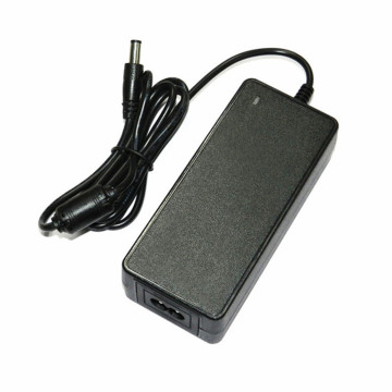 AC 100-240V 50/60Hz a 24V 1A Adaptador de potencia