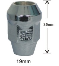 Open end bulge acorn lug nuts