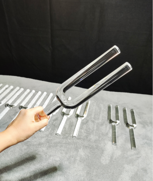 Q're crystal tuning fork