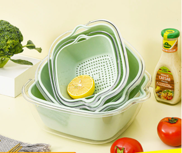 Plastic draining basket set