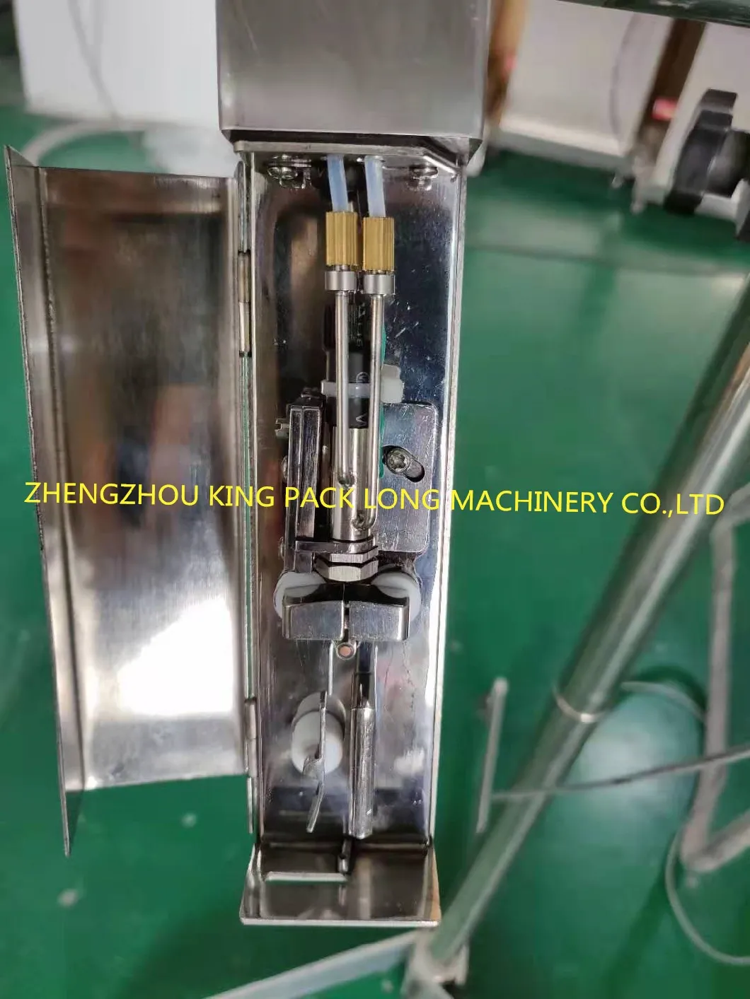 on-Line Automatic Code Spraying Machine