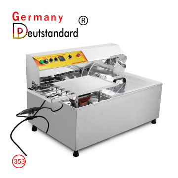 Schokoladen-Temperiermaschine Schokoladenschmelzmaschine mit Vibrationstisch zum Verkauf