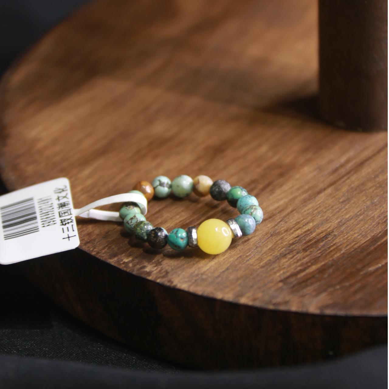 anillo de cuentas beaded ring