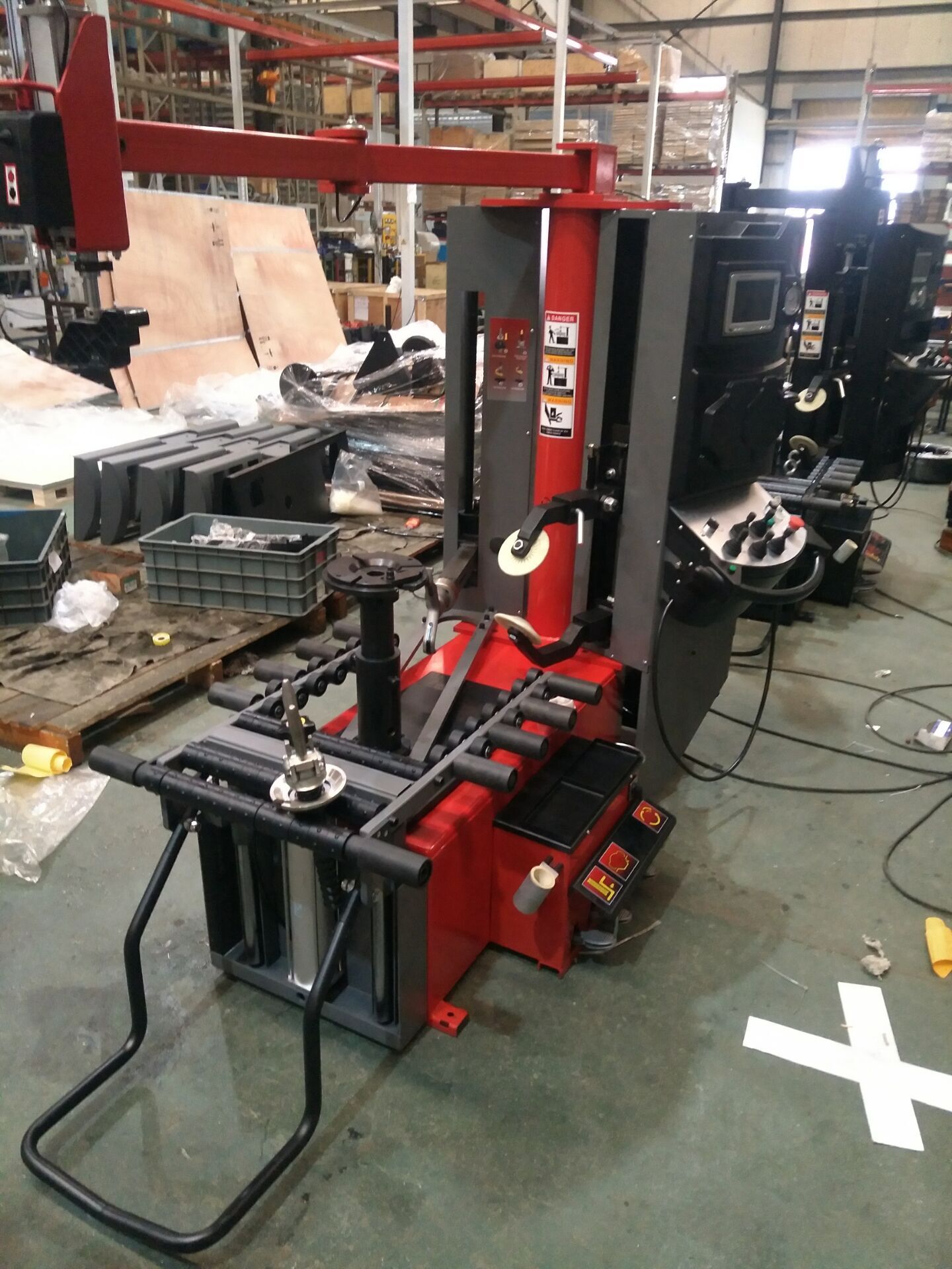 AA4C full automatic tire mounting machine italy tire changer leverless tire changing machine AA-FTC98