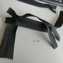 Close end nylon zipper 25cm