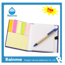 Caderno de papel com etiquetas coloridas do planejador672