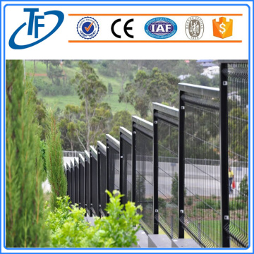 Koyu Yeşil Meydan Post Welded Wire Mesh Eskrim