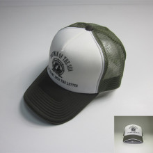 Vijf paneel Reflecitve Sandwich Trucker Cap.