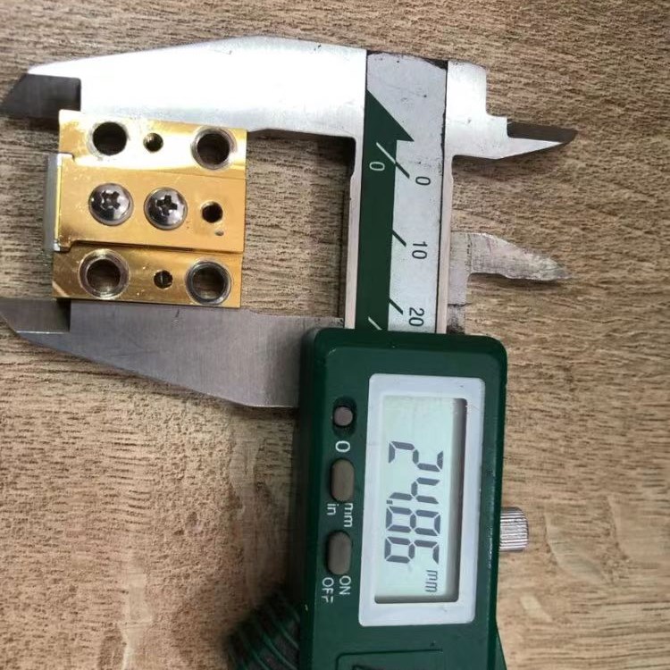 AIKE 808nm 40W 红外半导体激光管 CS 单条安装半导体激光管