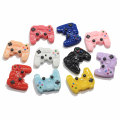 Fabrikpreis Kunststoff Game Controller Harz Perlen für Kinder spielen Spielzeug Geschenke Mode Halskette Ohrring Schmuck Finding